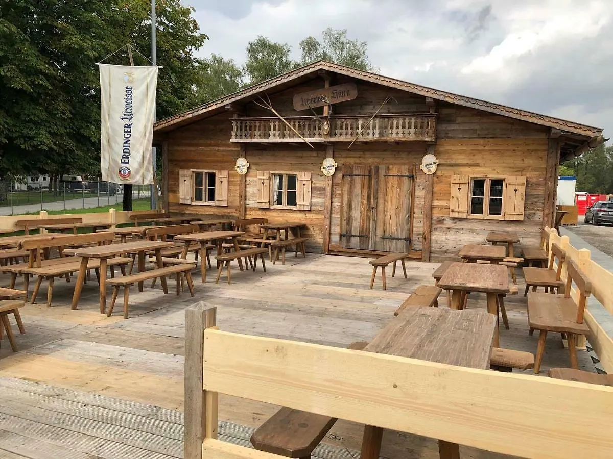 Oktoberfest Wiesn Camp Lodge Μόναχο Γερμανία